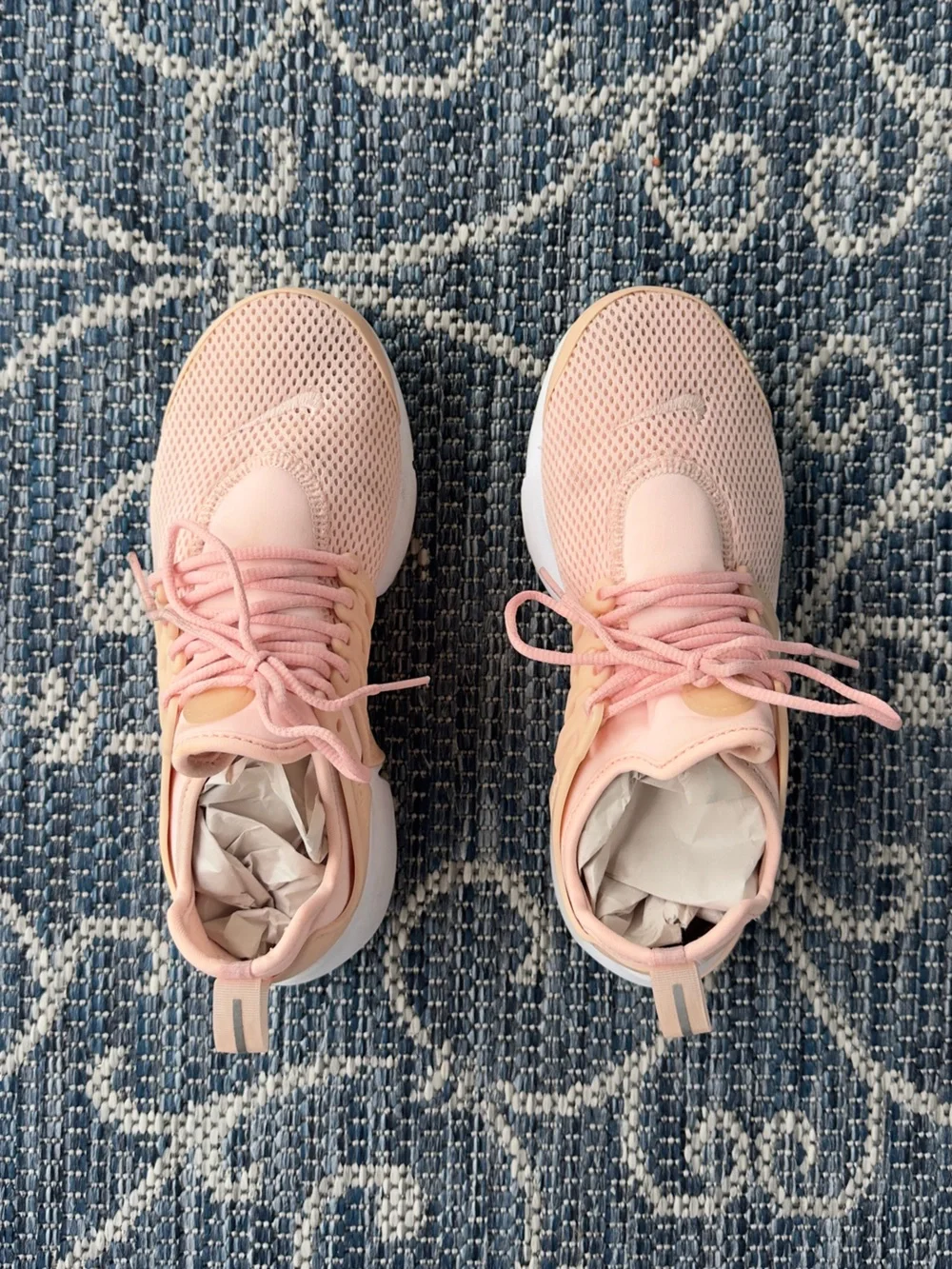 Size 7 Pink Nike Presto